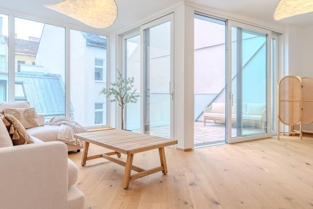 Neustift Deluxe Apartment Vienna Luaran gambar