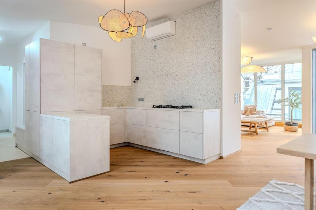 Neustift Deluxe Apartment Vienna Luaran gambar
