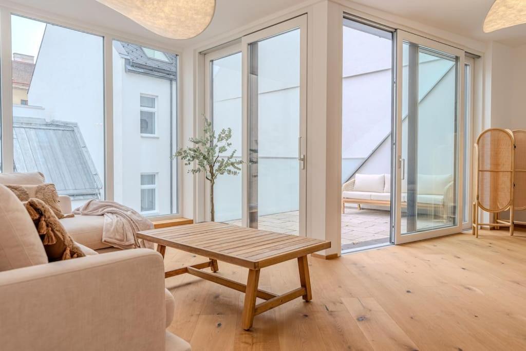 Neustift Deluxe Apartment Vienna Luaran gambar